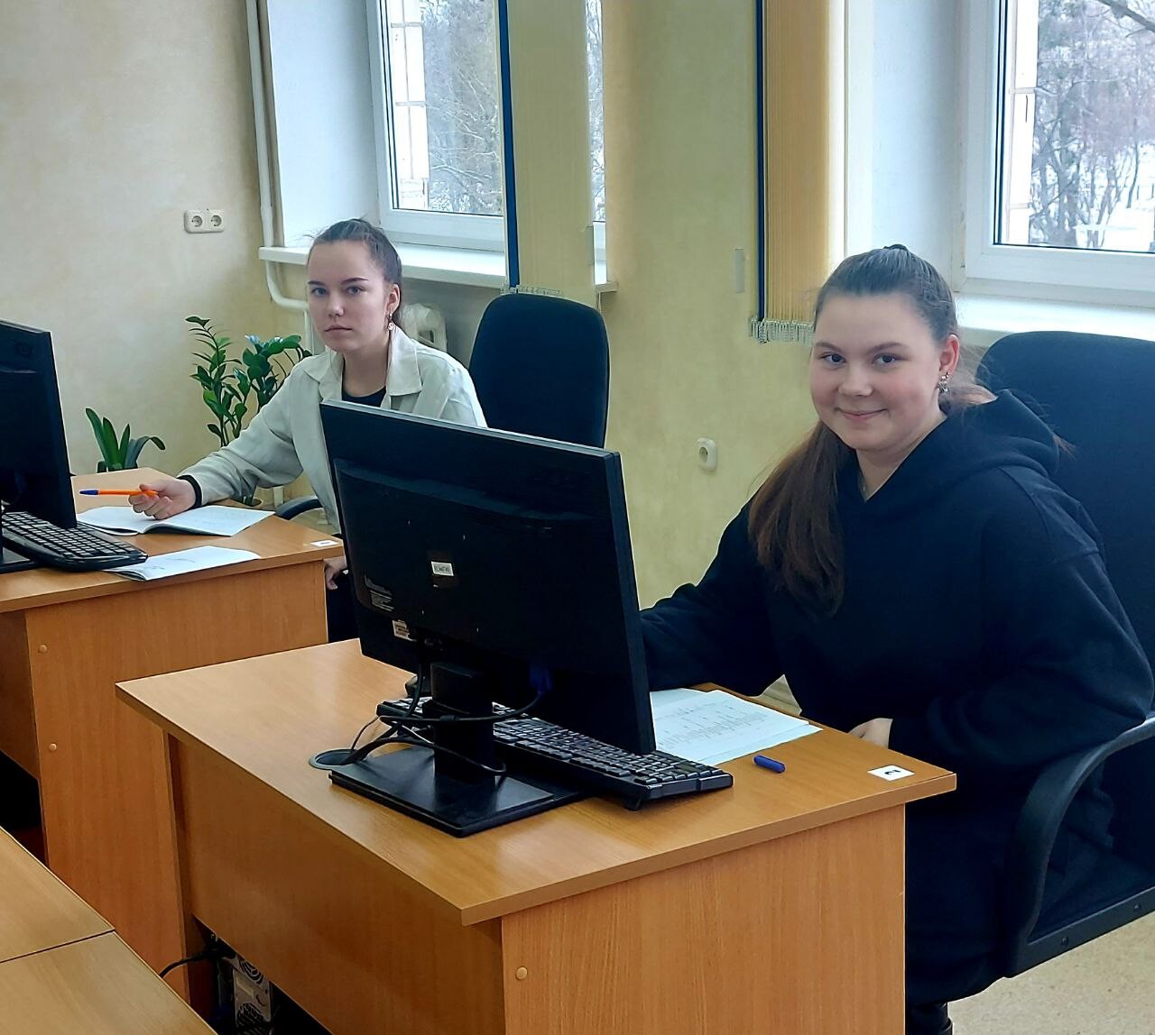 Обучение учащихся группы 24 швея, парикмахер в центре компетенций