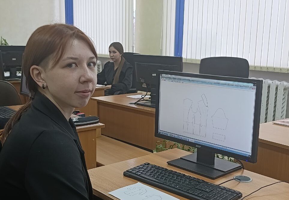 Обучение учащихся группы 25 швея, парикмахер в центре компетенций